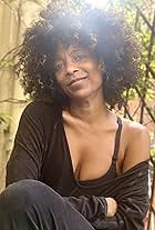 Photo of Leslie SilvaLeslie Silva