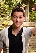 Photo of David HenrieDavid Henrie