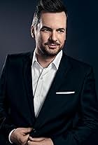 Photo of Jim JefferiesJim Jefferies