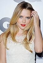 Photo of Teresa PalmerTeresa Palmer