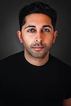 Photo of Nik SadhnaniNik Sadhnani